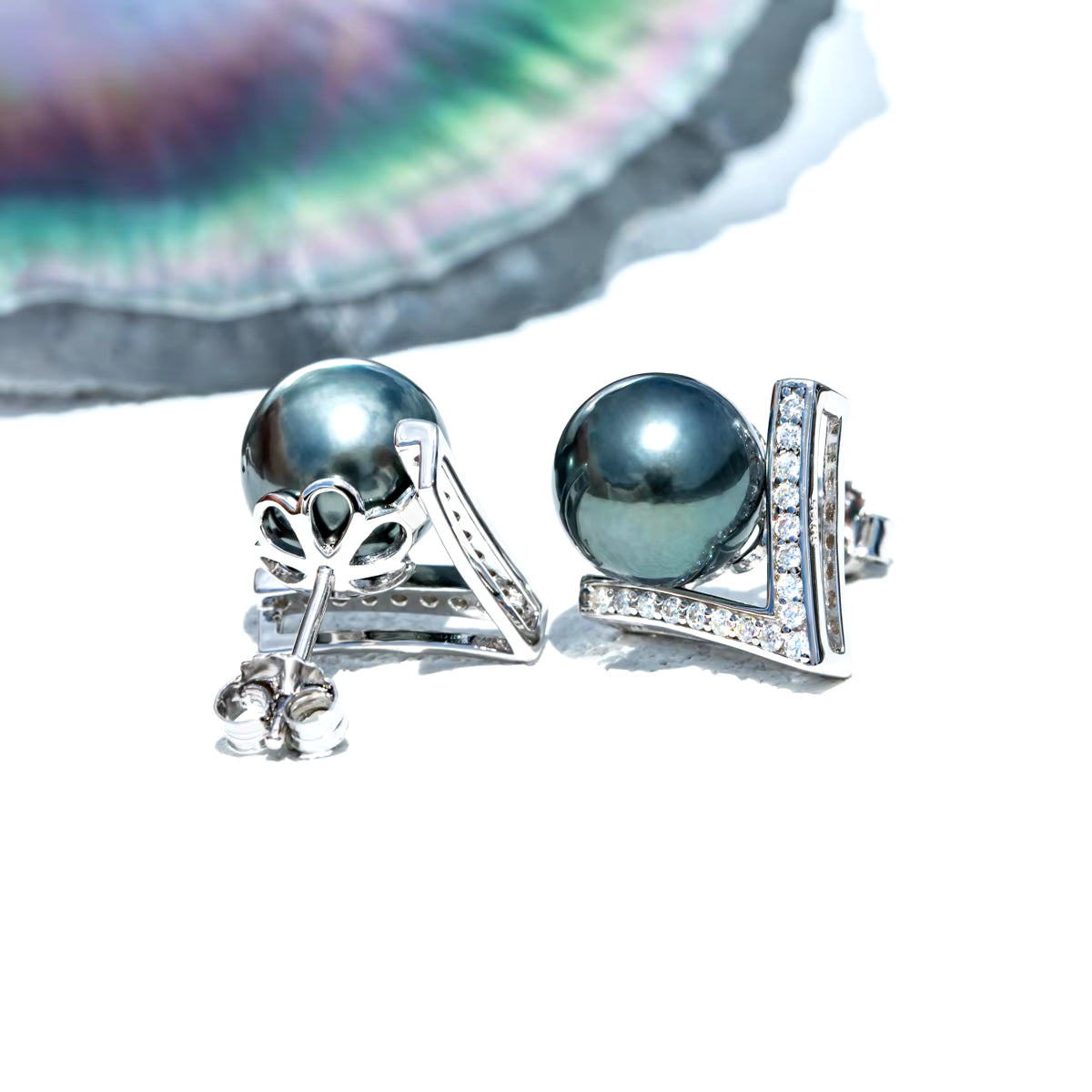 Anujewel 9-10Mm Natural Tahitian Pearl Stud Earrings S925 Sterling Silver High Luster Seawater Pearl Earrings for Woman Gifts